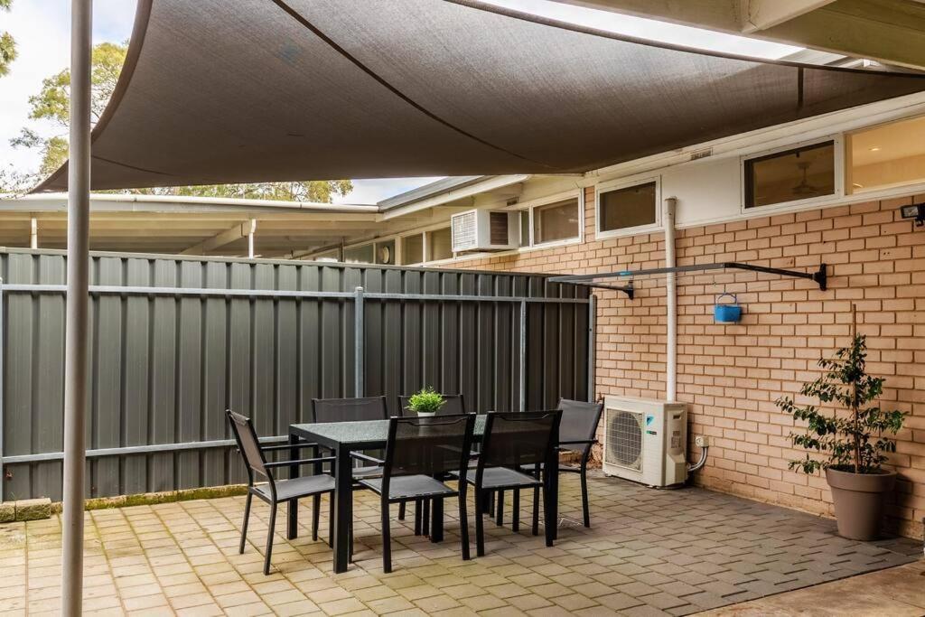 Modern Stylish Self-Contained Studio Apartment Burnside Exterior photo
